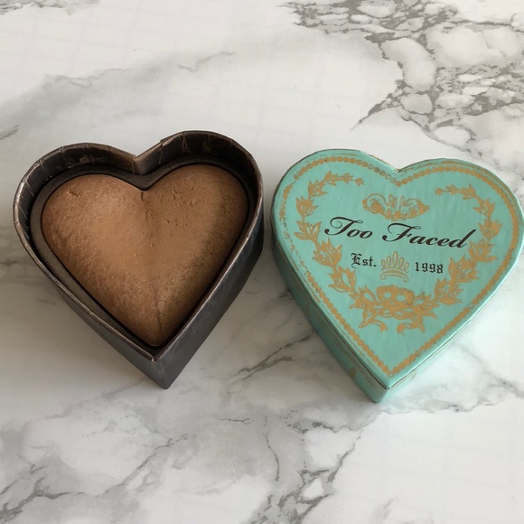 **SOLD**🌼 2/$15 Too faced sweetheart bronzer - Picture 1 of 4